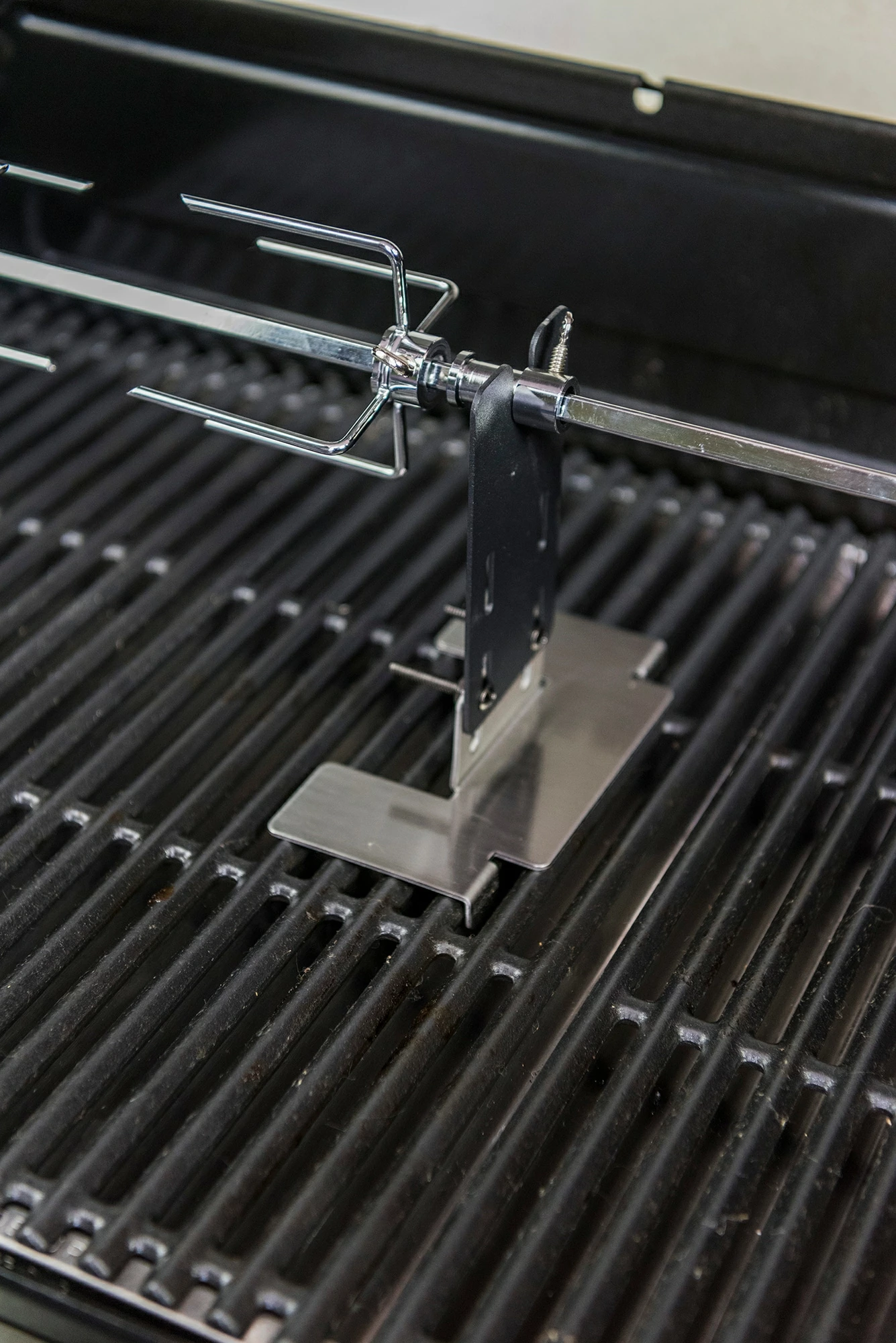 Char-Broil Grilling Tools & Accessories 26.7-in Steel Grill Rotisserie 4 Char-Broil Grilling Tools & Accessories 26.7-in Steel Grill Rotisserie - Image 4